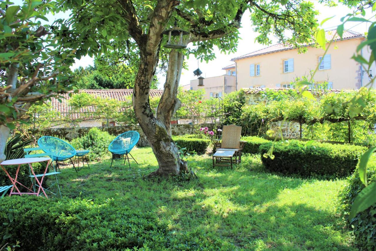 Bed and Breakfast La Source à Availles-Limouzine Extérieur photo