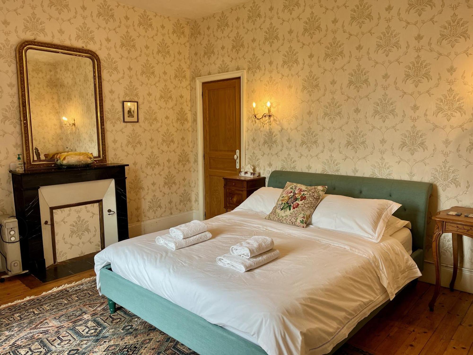 Bed and Breakfast La Source à Availles-Limouzine Extérieur photo
