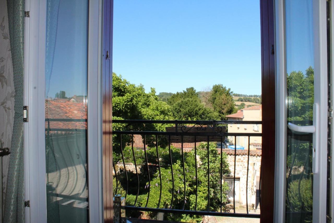 Bed and Breakfast La Source à Availles-Limouzine Extérieur photo